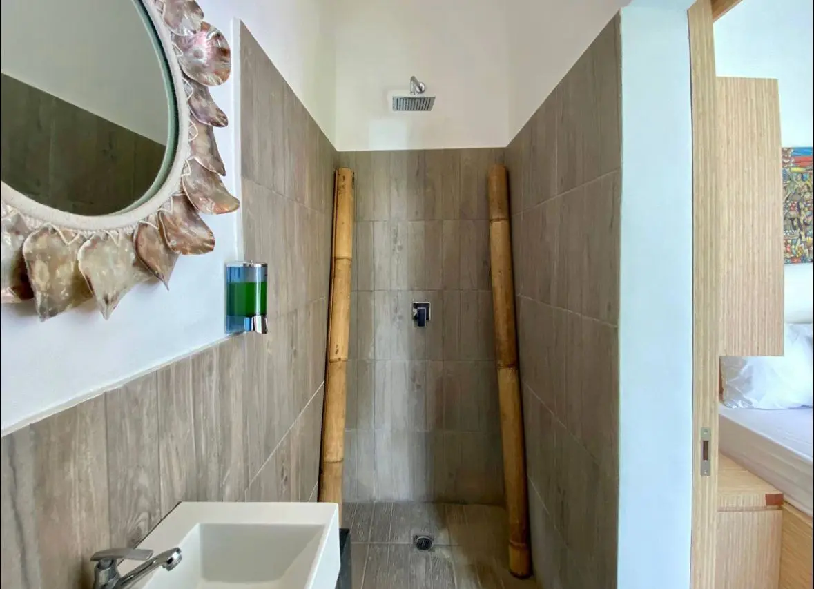 Villa Warm - 2 Bedroom Villa in Central Location, 5 minutes walk to Nirvana gym, 2-bed villa for rent in Canggu – photo 2 of 15
