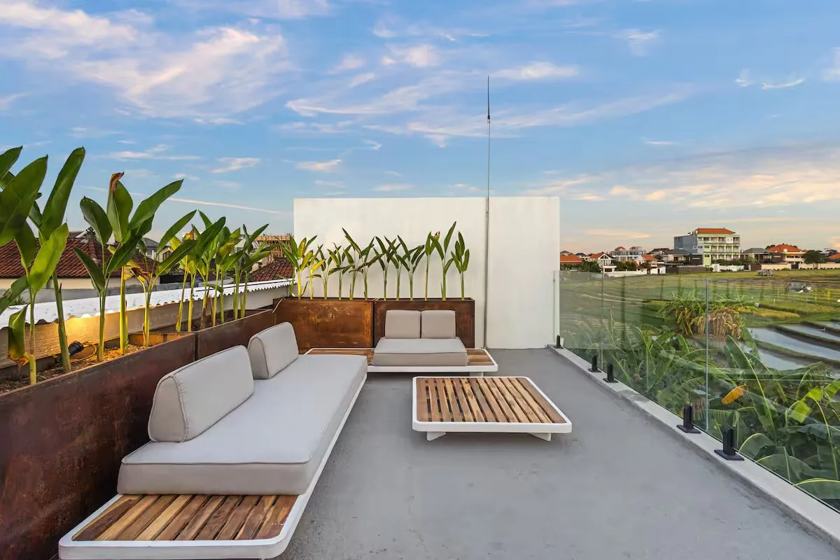 3 Modern Villa Fully Furnished in Berawa, 3-bed villa for rent in Canggu – photo 2 of 15