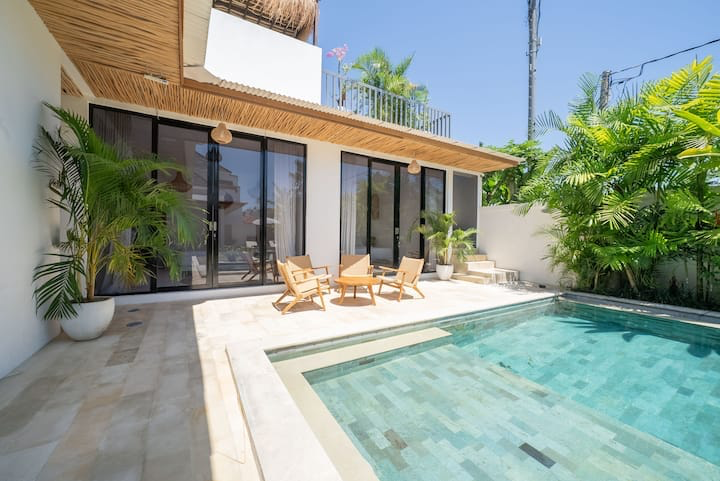 Villa For Rent 5 Bed In Umalas,Kerobokan Bali, 5-bed villa for rent in Canggu – photo 13 of 15