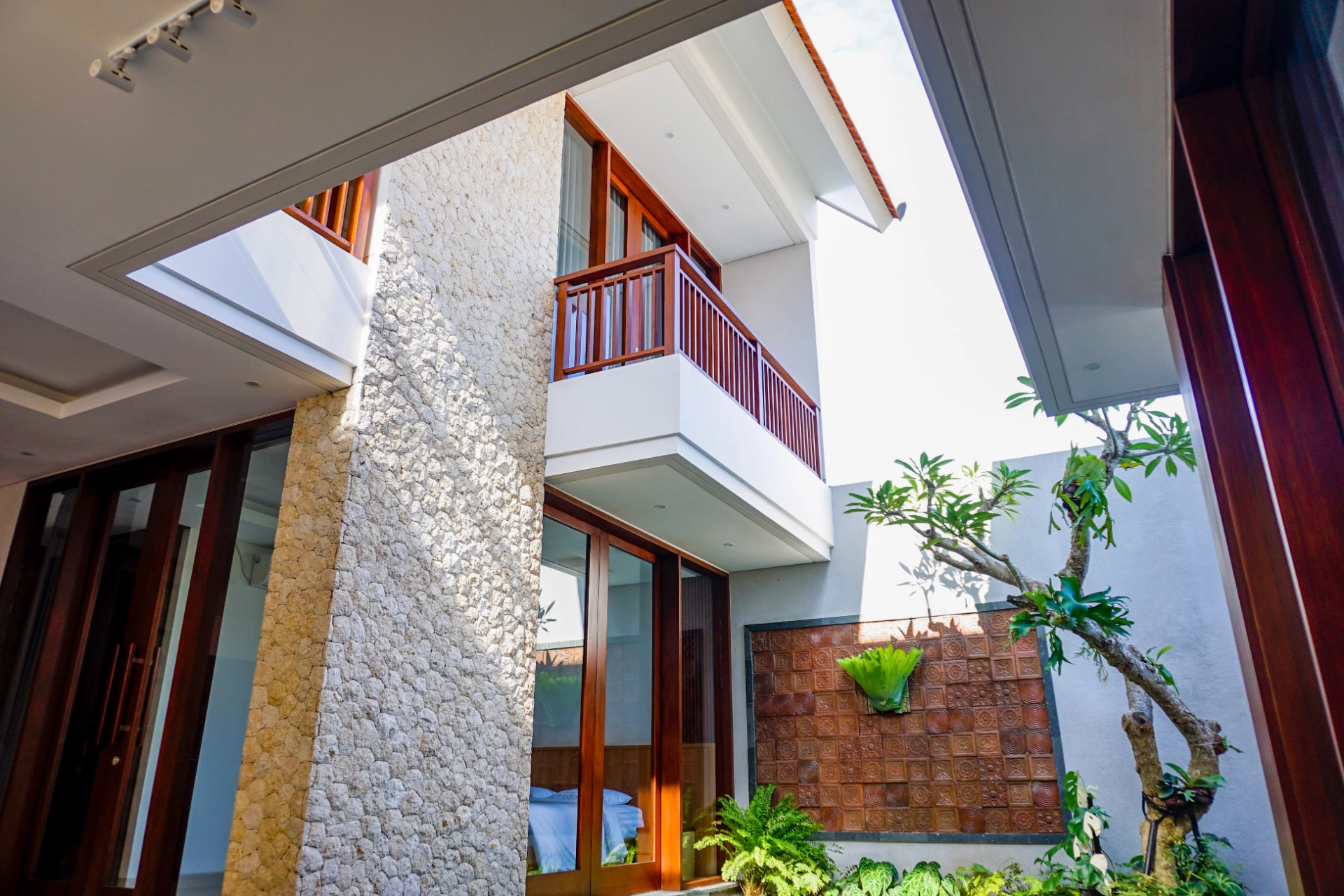 Modern 3-Bedroom Villa for Long-Term Lease in Cemagi, 3-bed villa for rent in Seseh – photo 3 of 15