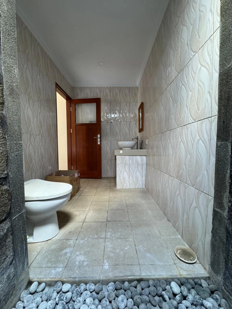 Spacious and Quite 3 Bedroom Villa in Padonan Canggu, 3-bed villa for rent in Canggu – photo 6 of 15