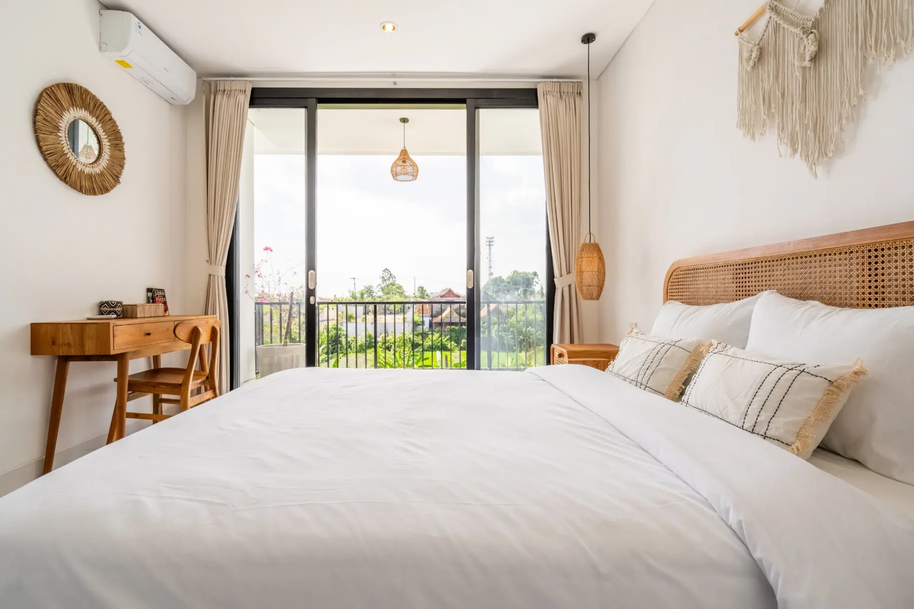 3,2 Km from Echo Beach Canggu 2 Bedrooms - Yoda Villa, 2-bed villa for rent in Canggu – photo 6 of 15