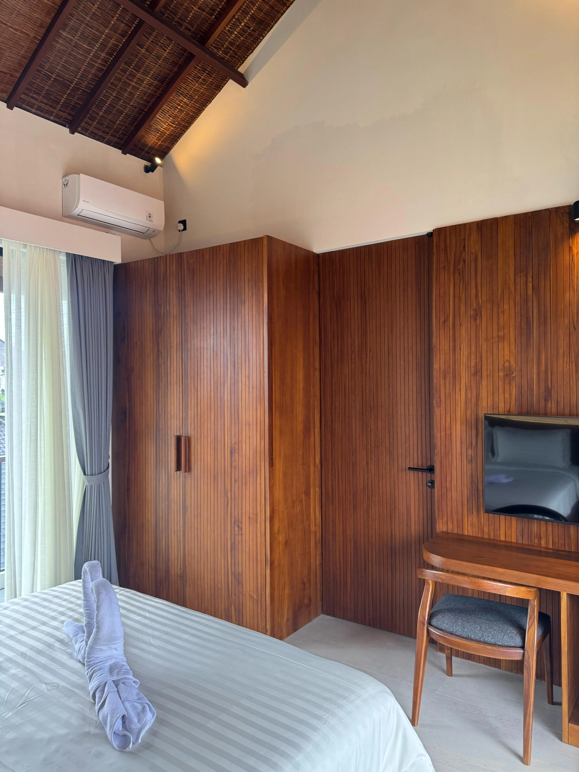 Modern Villa in Jalan Pantai Batu Bolong CANGGU, 3-bed villa for rent in Canggu – photo 5 of 15