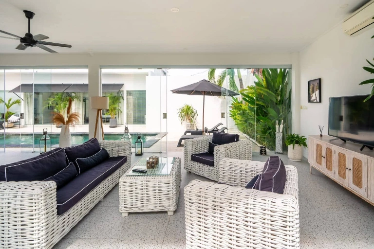 Monthly - Batu Bolong, Canggu 3 Bedroom Villa in Canggu, 3-bed villa for rent in Canggu – photo 12 of 15