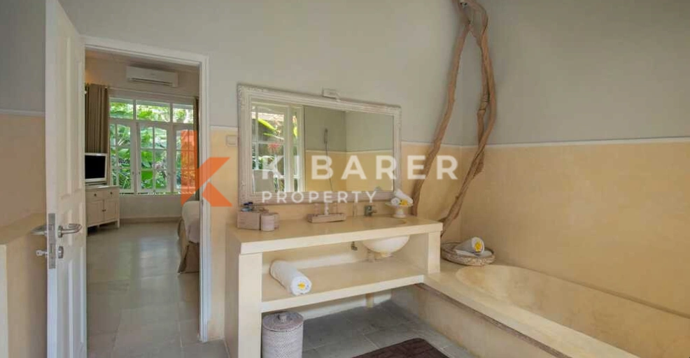 Peacefully Two Bedroom Open Living Villa Nestled in Seminyak, 2-bed villa for rent in Seminyak – photo 13 of 14