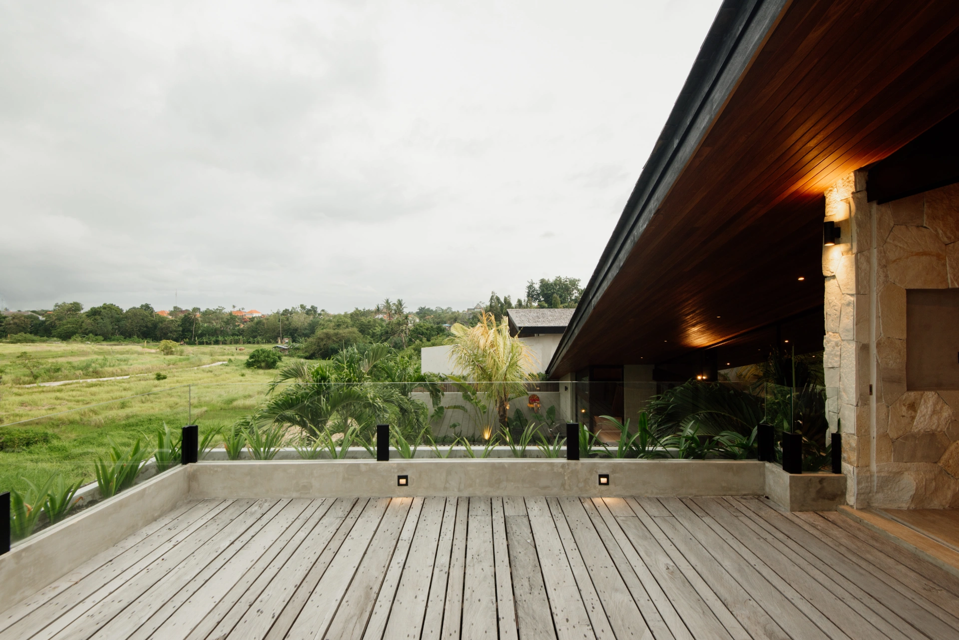 Villa For Rent 4 Bed In Pererenan,Badung Bali, 4-bed villa for rent in Pererenan – photo 13 of 15