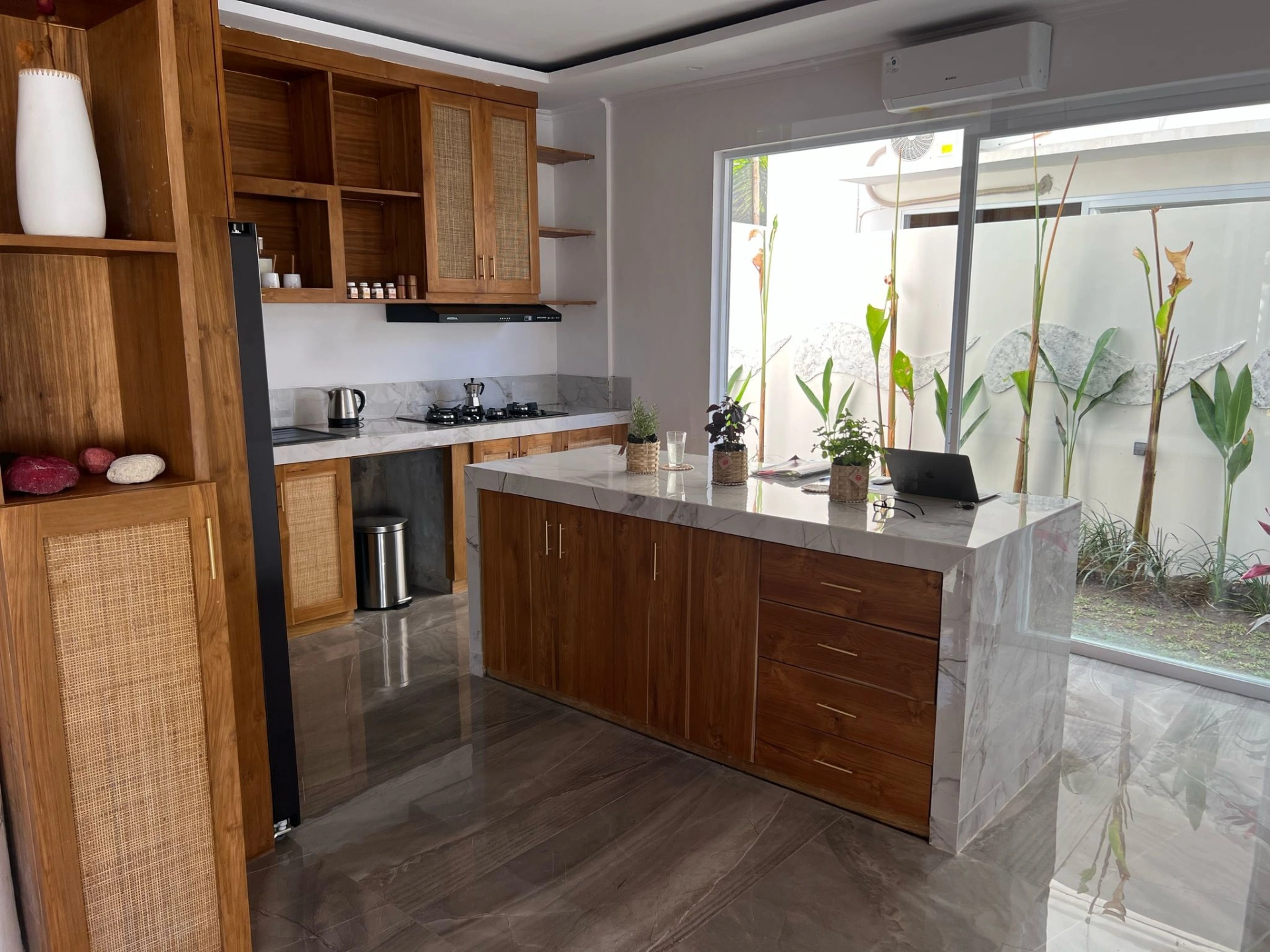 Villa For Rent 3 Bed In Padonan,Canggu Bali, 3-bed villa for rent in Canggu – photo 2 of 15