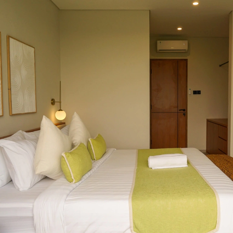 Elegant 2-Bedroom Villa in Canggu – Kayu Tulang, 2-bed villa for rent in Canggu – photo 14 of 15