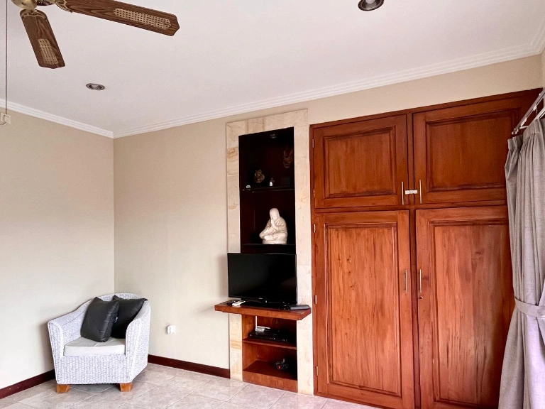2br Family Villa in Umalas With Big Garden, 2-bed villa for rent in Canggu – photo 14 of 15