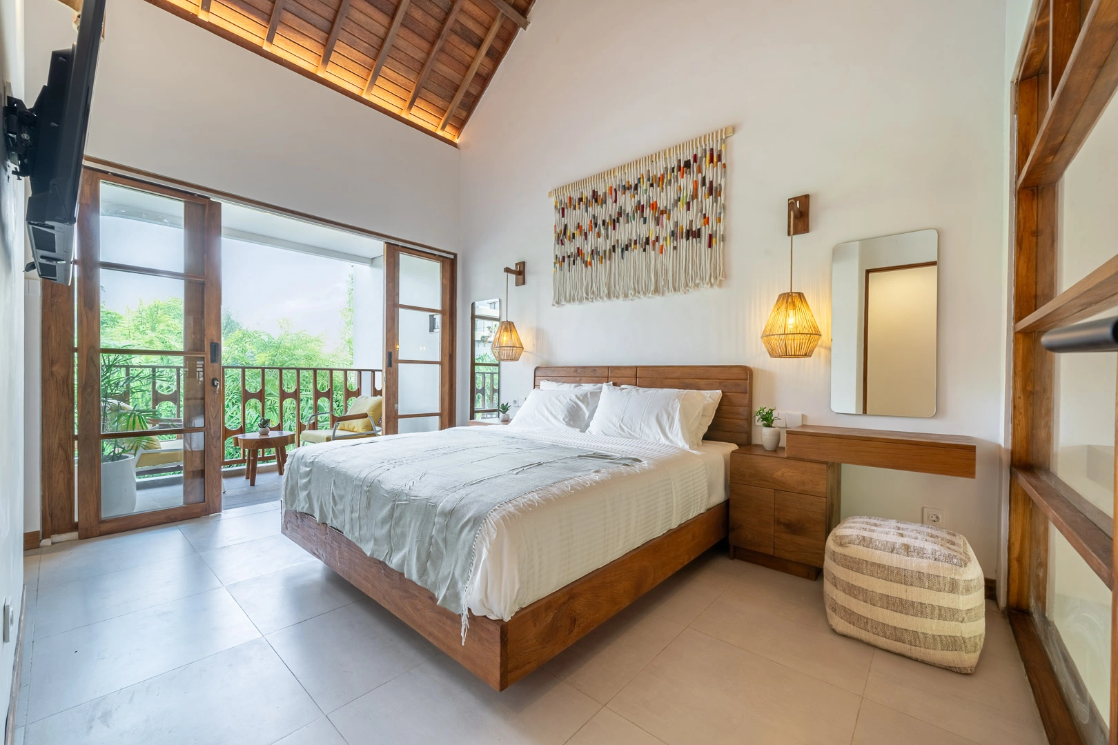 Chindaga Loft Villa Bali (unit 4), 1-bed villa for rent in Canggu – photo 2 of 10