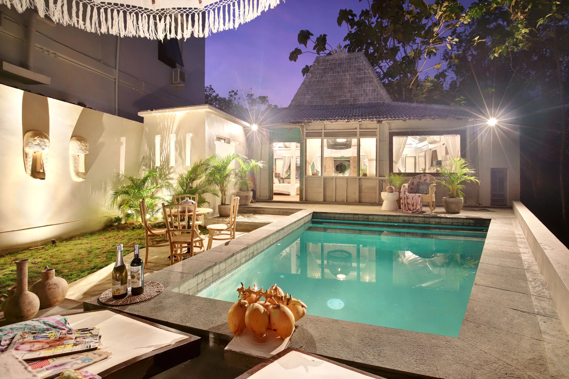 Traditional 1930's Joglo Beach House on a good size land in Uluwatu beaches area, 1-bed villa for rent in Uluwatu – photo 10 of 15