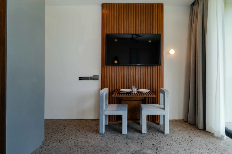 Eco-Conscious Suite w/ Smart TV and Equipped Kitchen, 1-bed villa for rent in Tabanan – photo 6 of 15