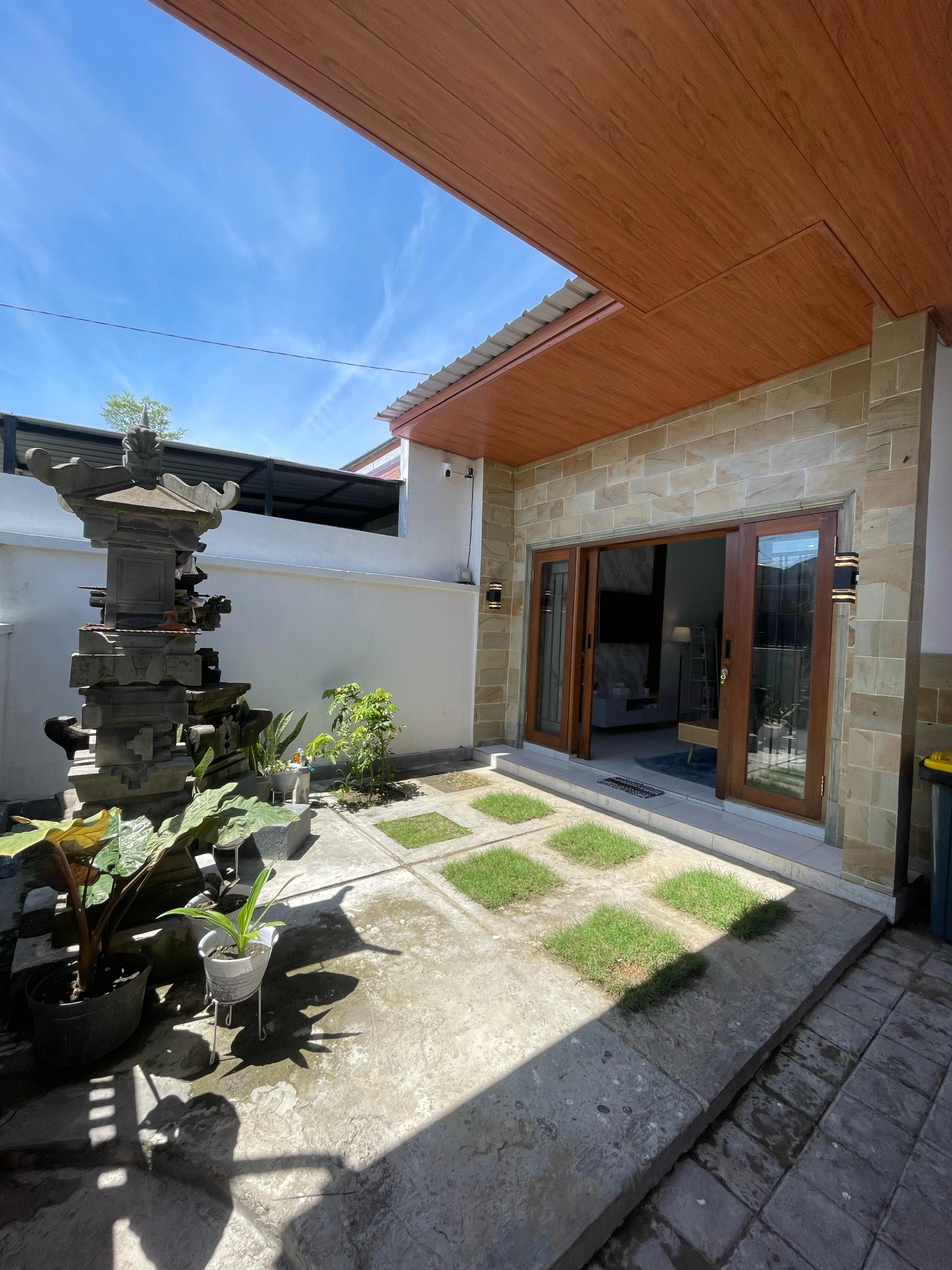 2BR House for rent, near Sunset Road, Kuta Include NMax Motorbike, 2-bed villa for rent in Kuta – photo 2 of 11