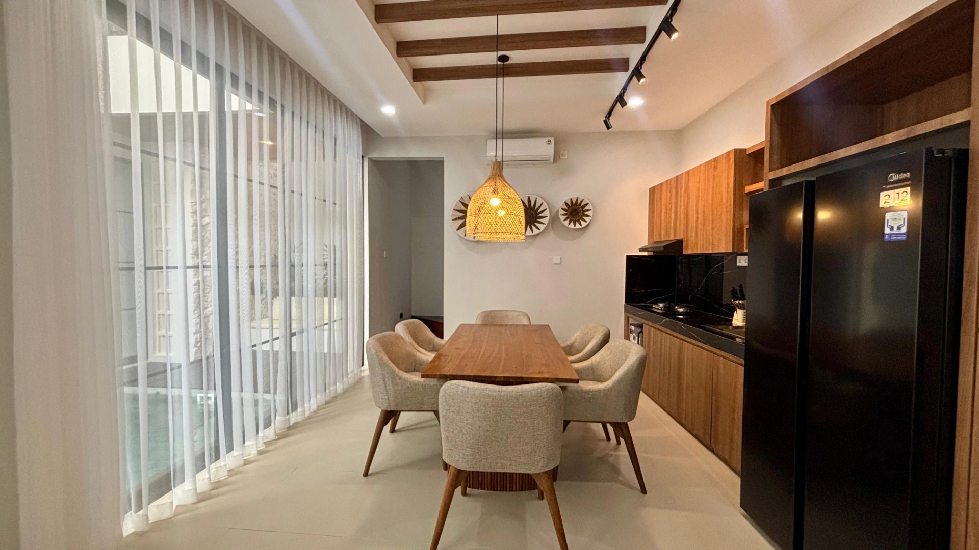 Brand New Modern 3 Bedroom Villa, 3-bed villa for rent in Canggu – photo 11 of 14
