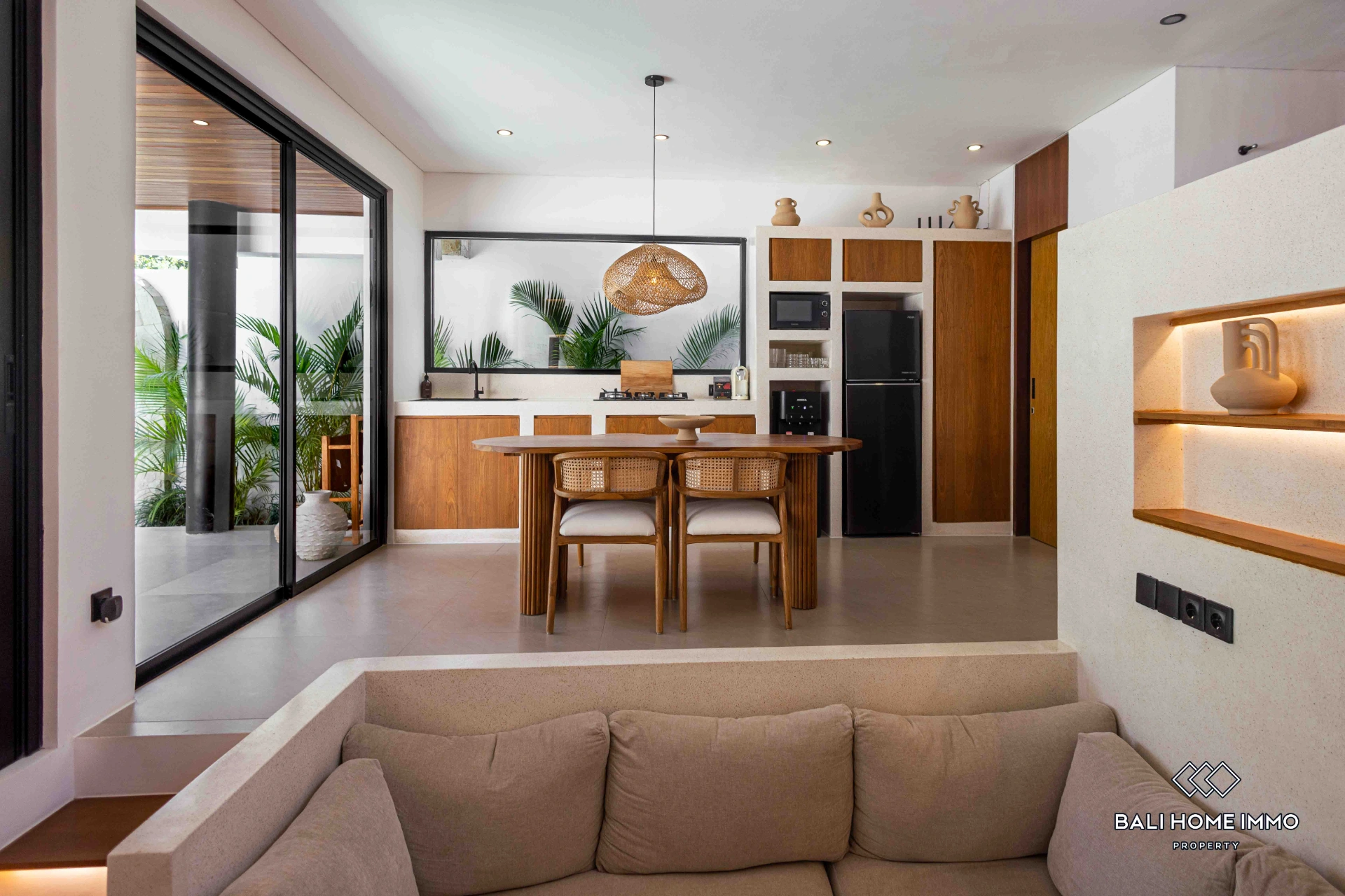 Peaceful 2 Bedrooms Villa for Rental 5 Mins to Nyang Nyang, 2-bed villa for rent in Uluwatu – photo 3 of 10