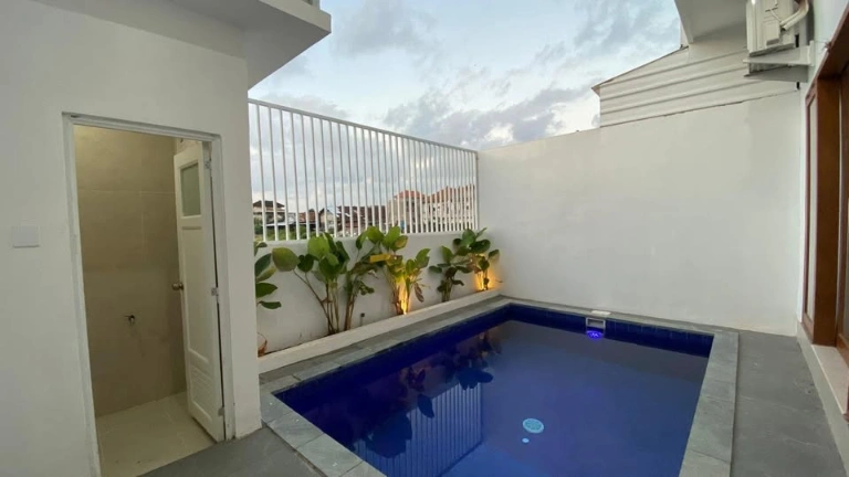 2Bedrooms Villa in Kesambi, 2-bed villa for rent in Seminyak – photo 2 of 13