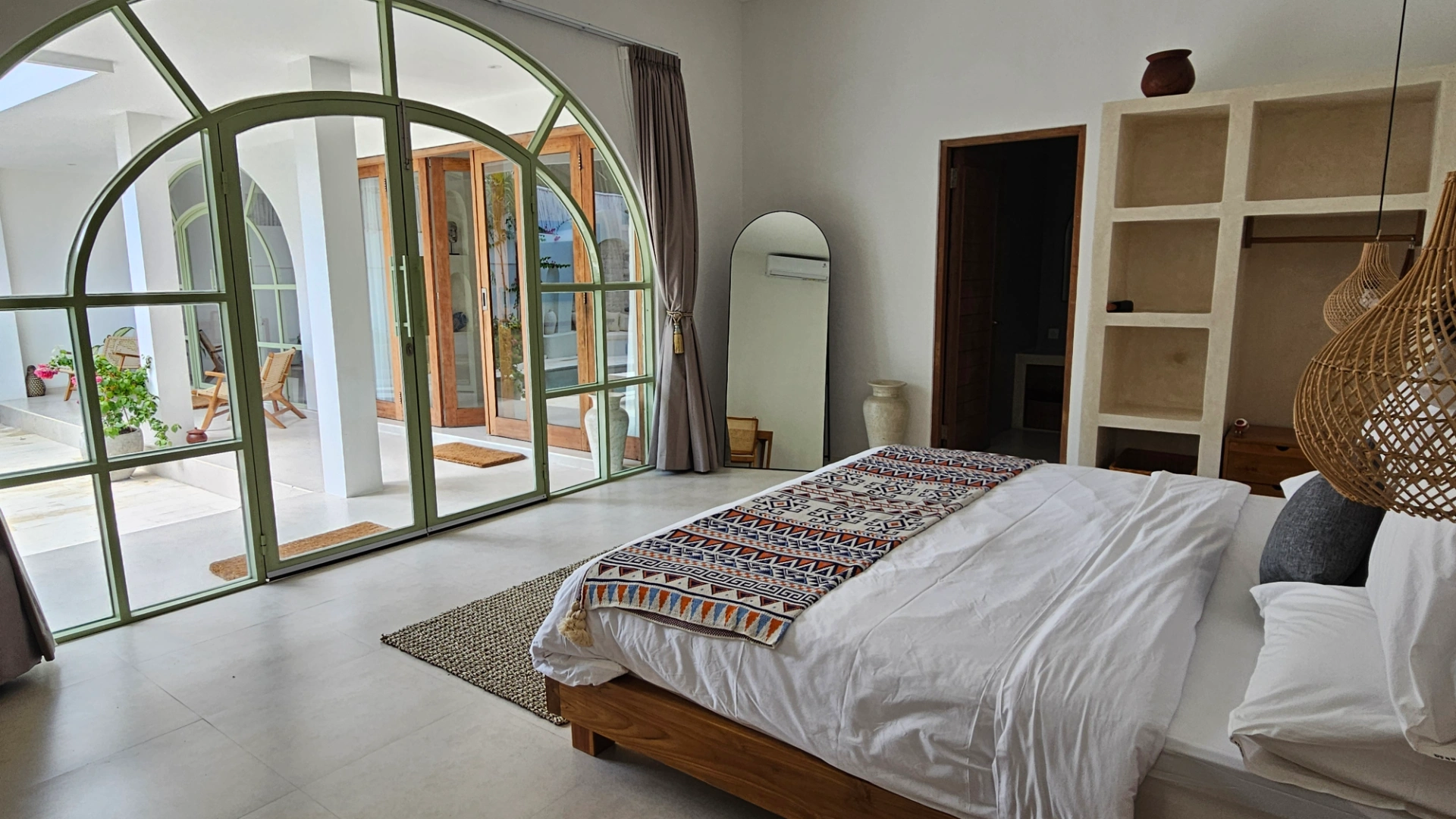 2BR Mediterranean Villa - Canggu 5 mins to Echo beach, 2-bed villa for rent in Canggu – photo 13 of 15