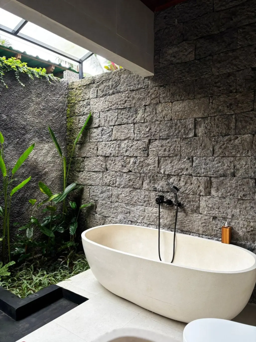 Near Ubud - New 1 Bedroom Villa with private pool, 1-bed villa for rent in Ubud – photo 4 of 15