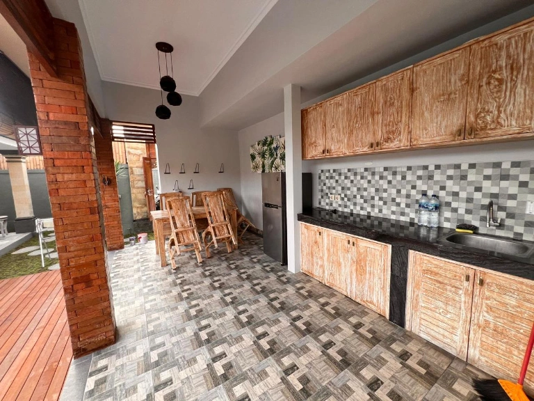 Spacious and Quite 3 Bedroom Villa in Padonan Canggu, 3-bed villa for rent in Canggu – photo 11 of 15