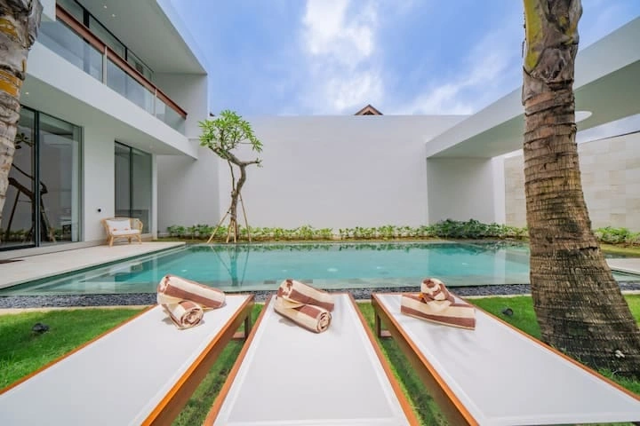 Villa For Rent 4 Bed In Pererenan,Badung Bali, 4-bed villa for rent in Pererenan – photo 4 of 15