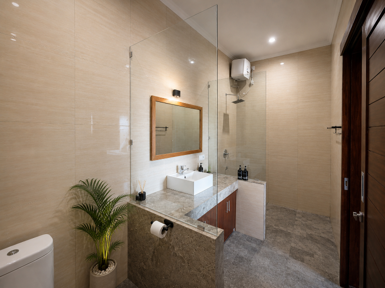 Investment Opportunity 12 Rooms!, 12-bed villa for rent in Seminyak – photo 15 of 15