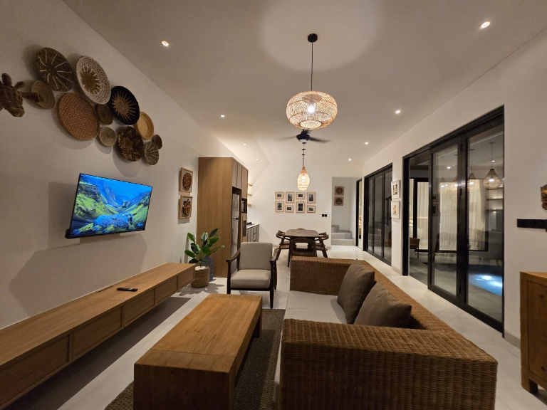 Monthly - Canggu - Brand New 3 Bedrooms Villan Available Now, 3-bed villa for rent in Canggu – photo 2 of 11