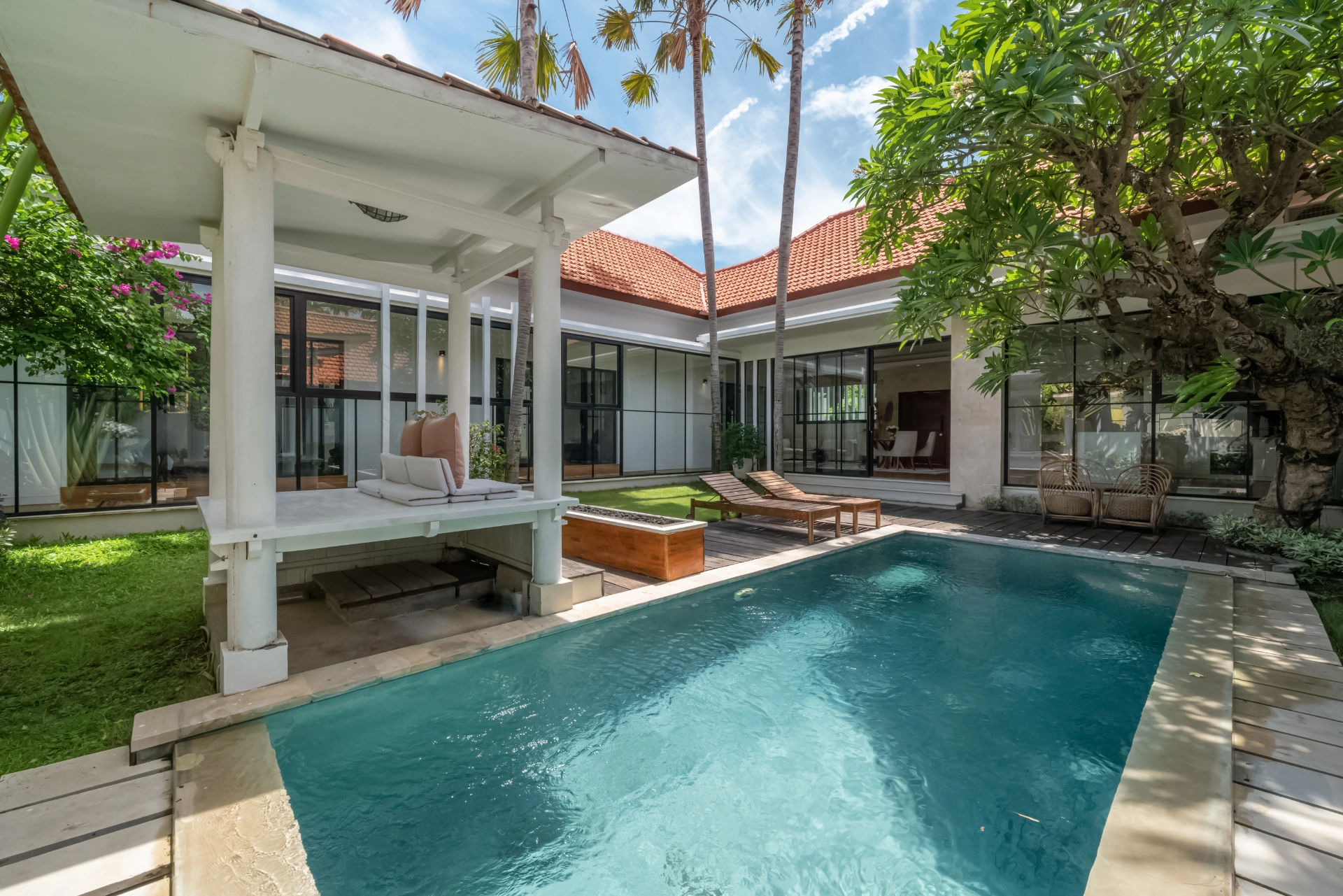 Elegant 3BR Private Enclosed Villa – Perfect Family Home, 3-bed villa for rent in Canggu – photo 2 of 15