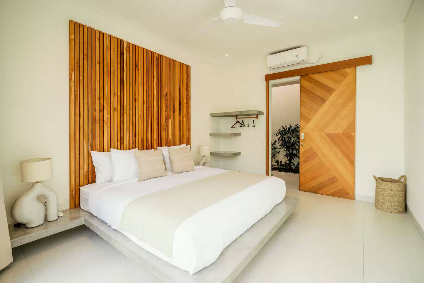 3 Bedrooms Villa in Berawa, 3-bed villa for rent in Canggu – photo 13 of 15