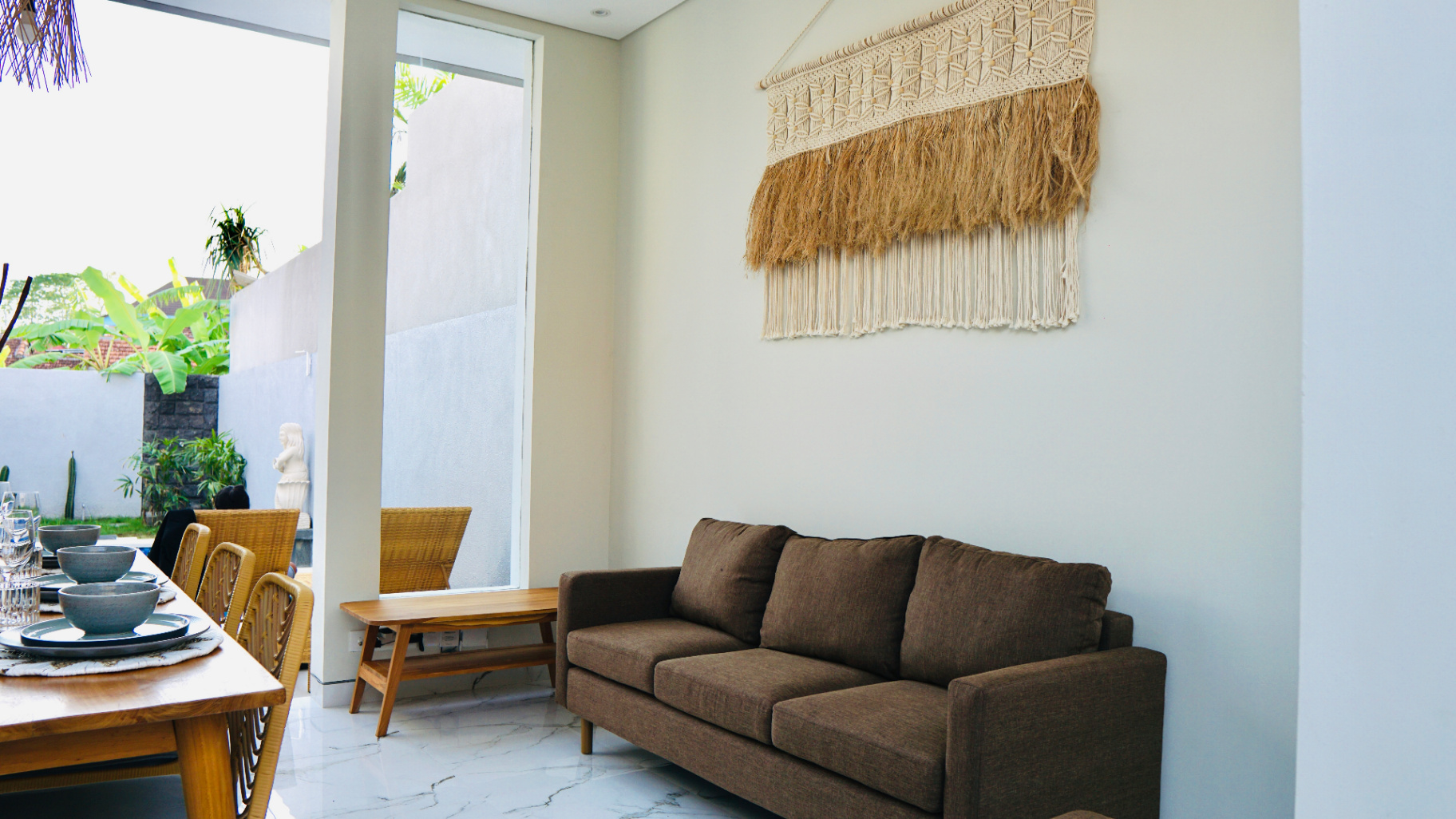2 Bedrooms Modern Styled Villa in Padonan, Canggu, 2-bed villa for rent in Canggu – photo 3 of 15