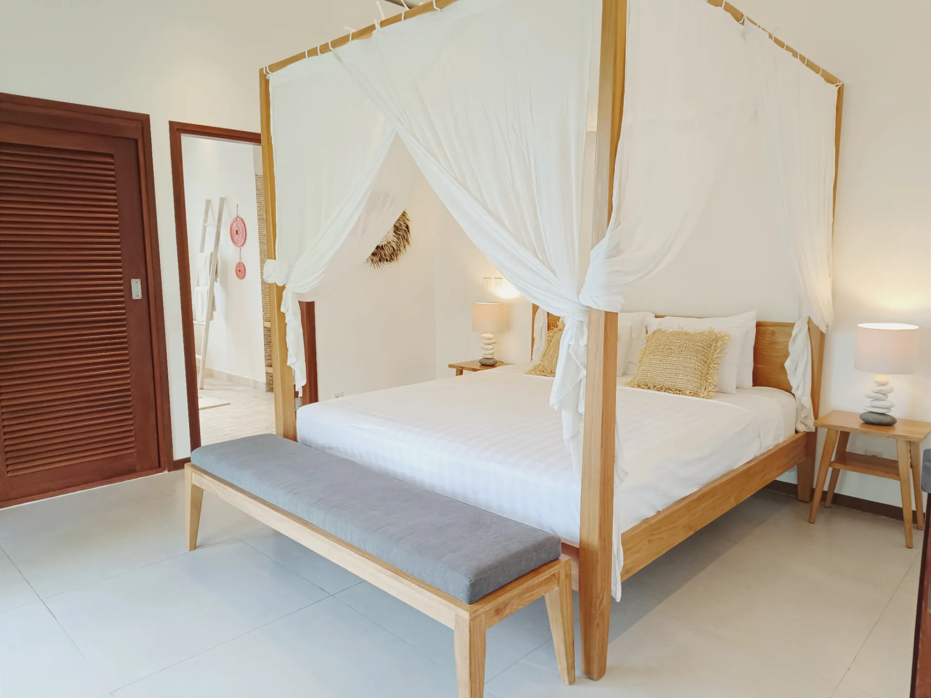 Spacious 4BR Villa w/ Pool and Home Office, 4-bed villa for rent in Canggu – photo 9 of 15