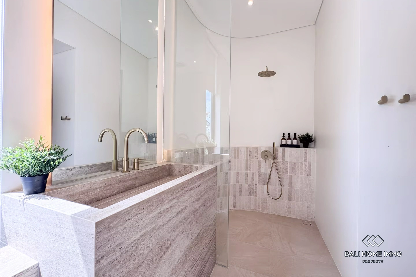 Stunning 2 Bedrooms Villa for Rent in Bingin - Walk Distance to Beach, 2-bed villa for rent in Uluwatu – photo 11 of 12