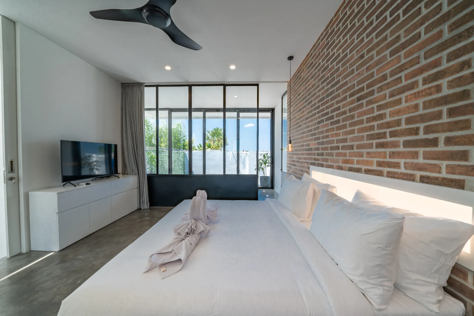 Loft Ludo : Superb 1BR luxury loft in Great Location, 1-bed villa for rent in Canggu – photo 11 of 15