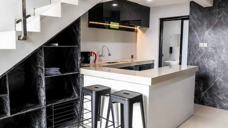 Modern Luxury Loft Penthouse in Canggu, 1-bed villa for rent in Canggu – photo 6 of 15