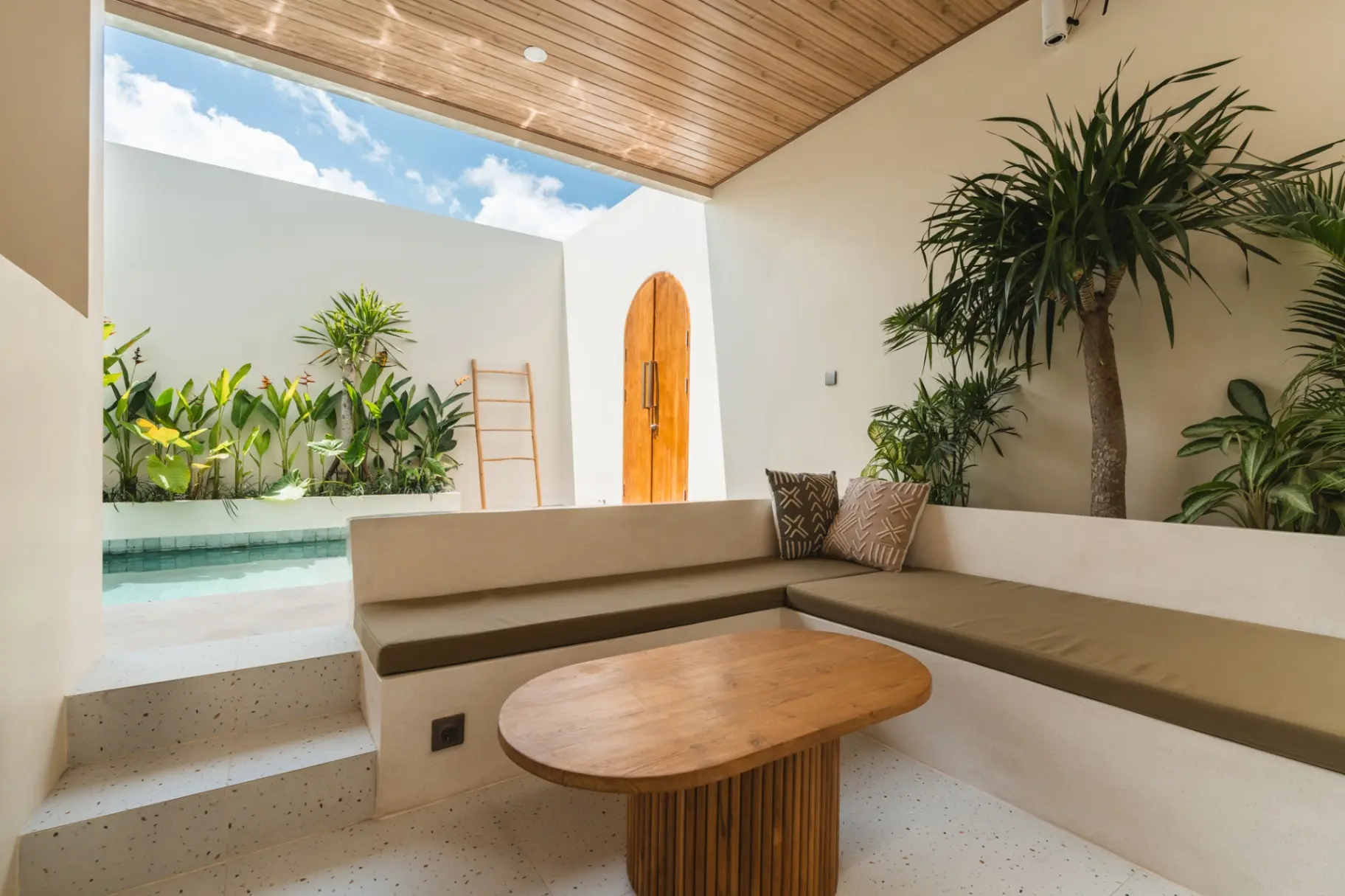 Copper Estate 2 - Tropical 2BDR in the heart of Canggu, 2-bed villa for rent in Canggu – photo 10 of 15
