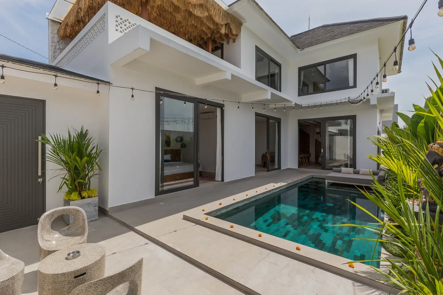 Luxury 3BR Villa w/ Pool and Rooftop Patio, 3-bed villa for rent in Canggu – photo 6 of 15