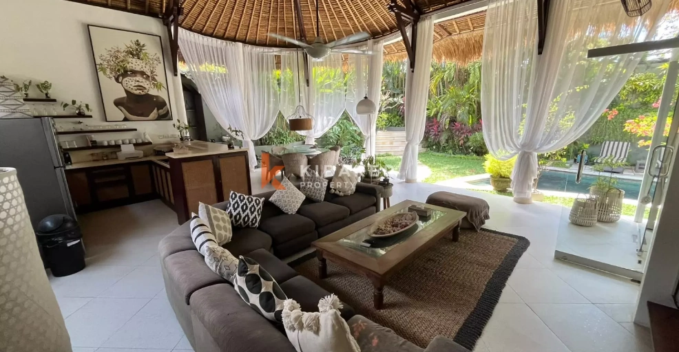 Lovely Serene Two-Bedroom Tropical Villa in the Heart of Umalas, 2-bed villa for rent in Seminyak – photo 12 of 15