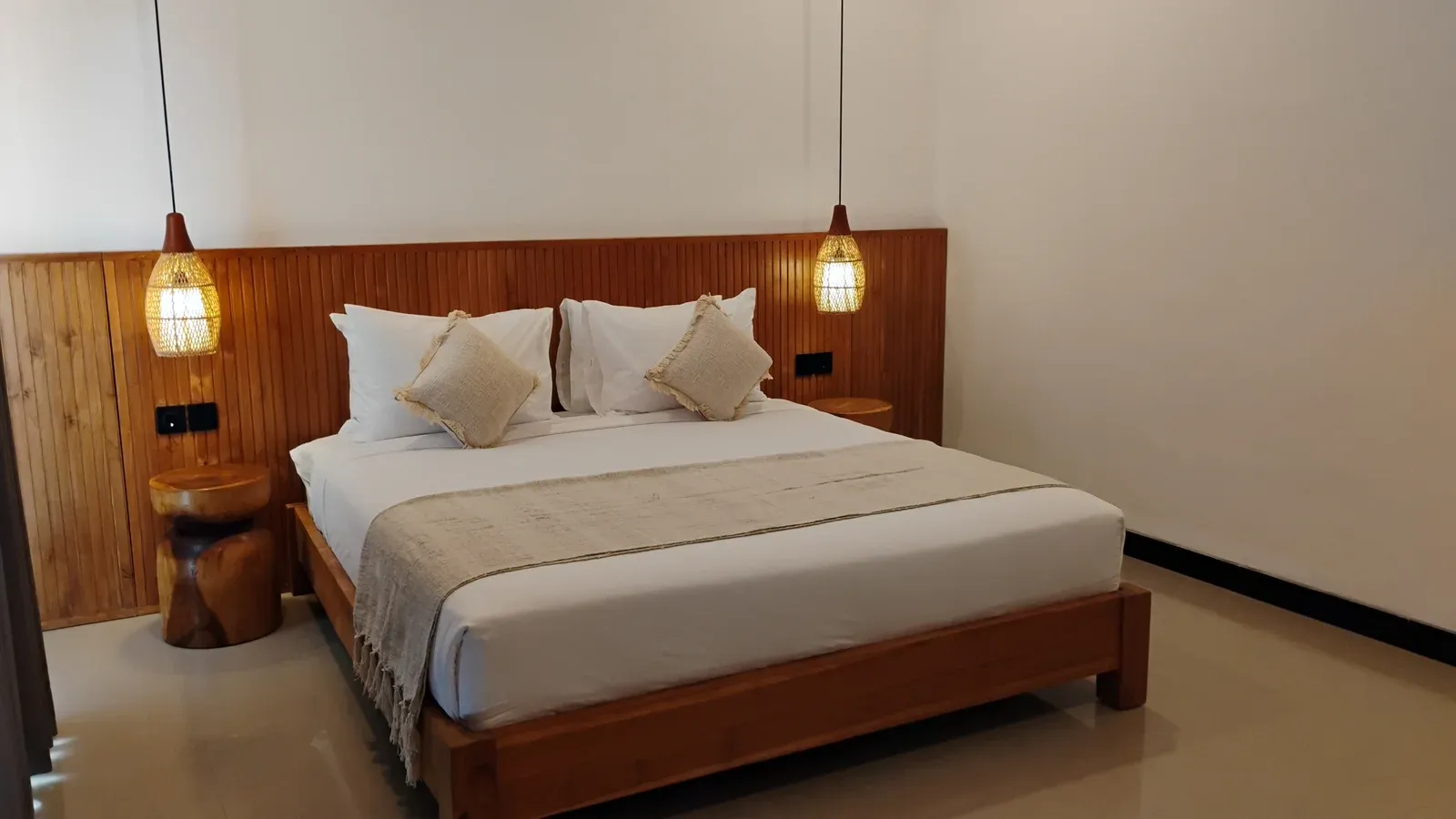 Newly Build! Big Garden – 2 Bedrooms Villa for Monthly Rent in Berawa, 2-bed villa for rent in Canggu – photo 6 of 15