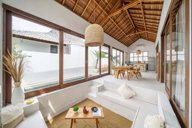 Beautifully Designed Tropical Villa in the Heart of Berawa, 2-bed villa for rent in Canggu – photo 2 of 15