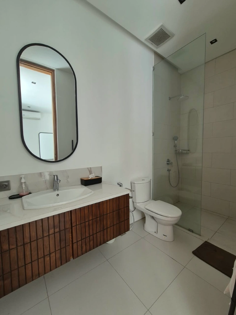Modern Residence in Pererenan with Rice Field View, 3-bed villa for rent in Pererenan – photo 8 of 11