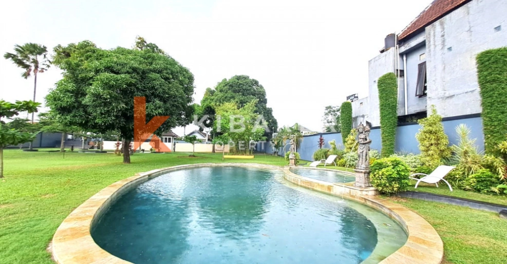 Homey Spacious Garden 3BR Villa Located in Kerobokan, 3-bed villa for rent in Seminyak – photo 9 of 15