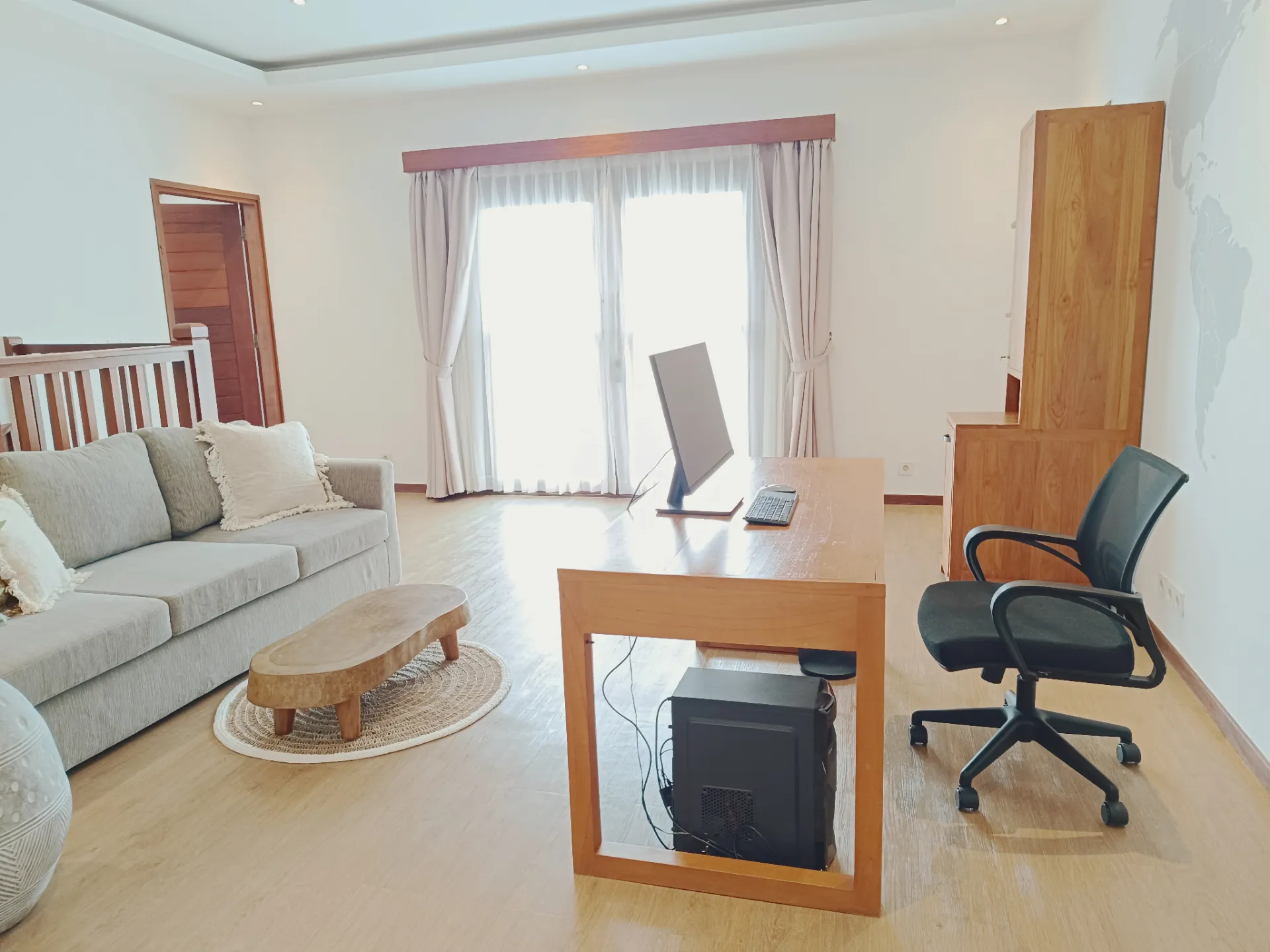 Spacious 4BR Villa w/ Pool and Home Office, 4-bed villa for rent in Canggu – photo 12 of 15