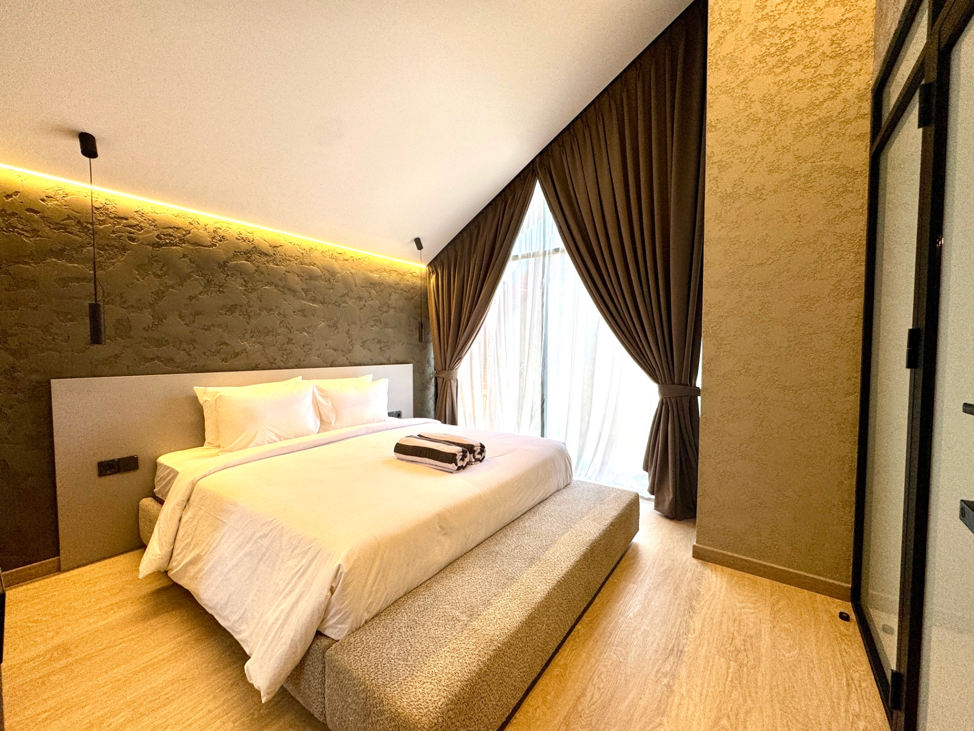 Loft Boutique - Contemporary 2-Bedroom Villa in Umalas, 2-bed villa for rent in Canggu – photo 6 of 14