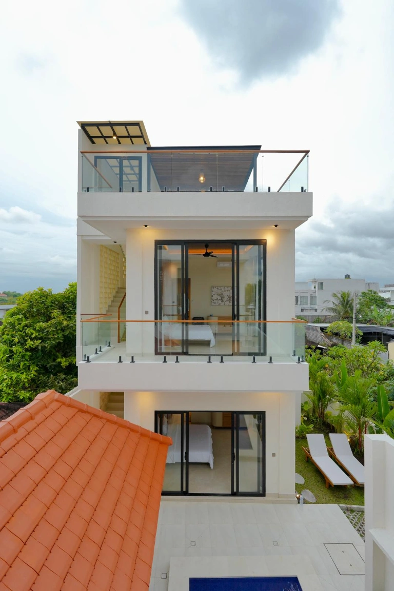 Tropical 3BR Villa w/ Joglo Pavilion & Private Pool – Tumbak Bayuh, 3-bed villa for rent in Tabanan – photo 10 of 15