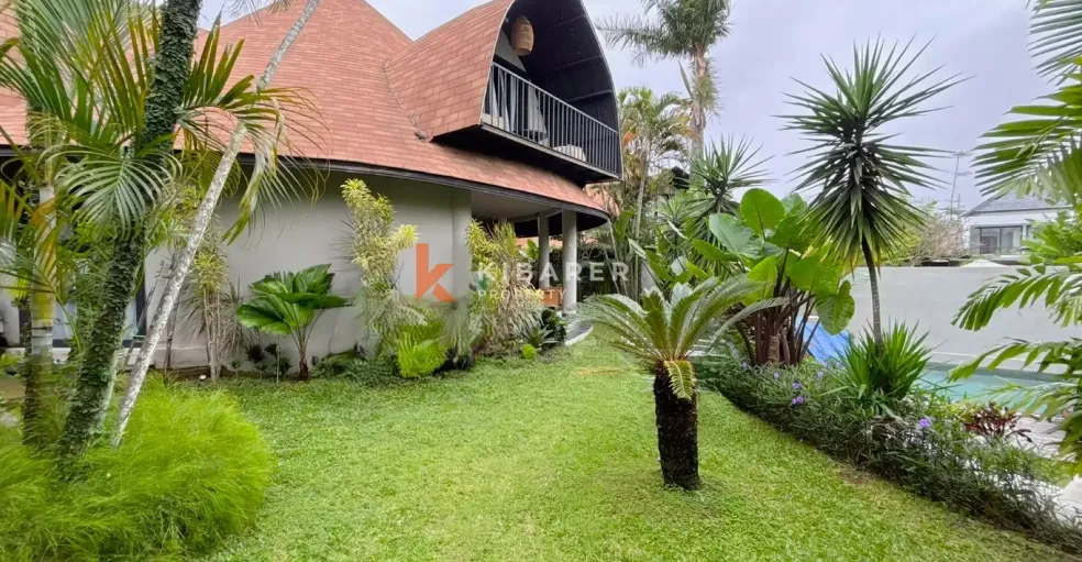 Tropical 4BR Villa with Expansive Garden & Pool in Sought-After Umalas, 4-bed villa for rent in Seminyak – photo 10 of 15