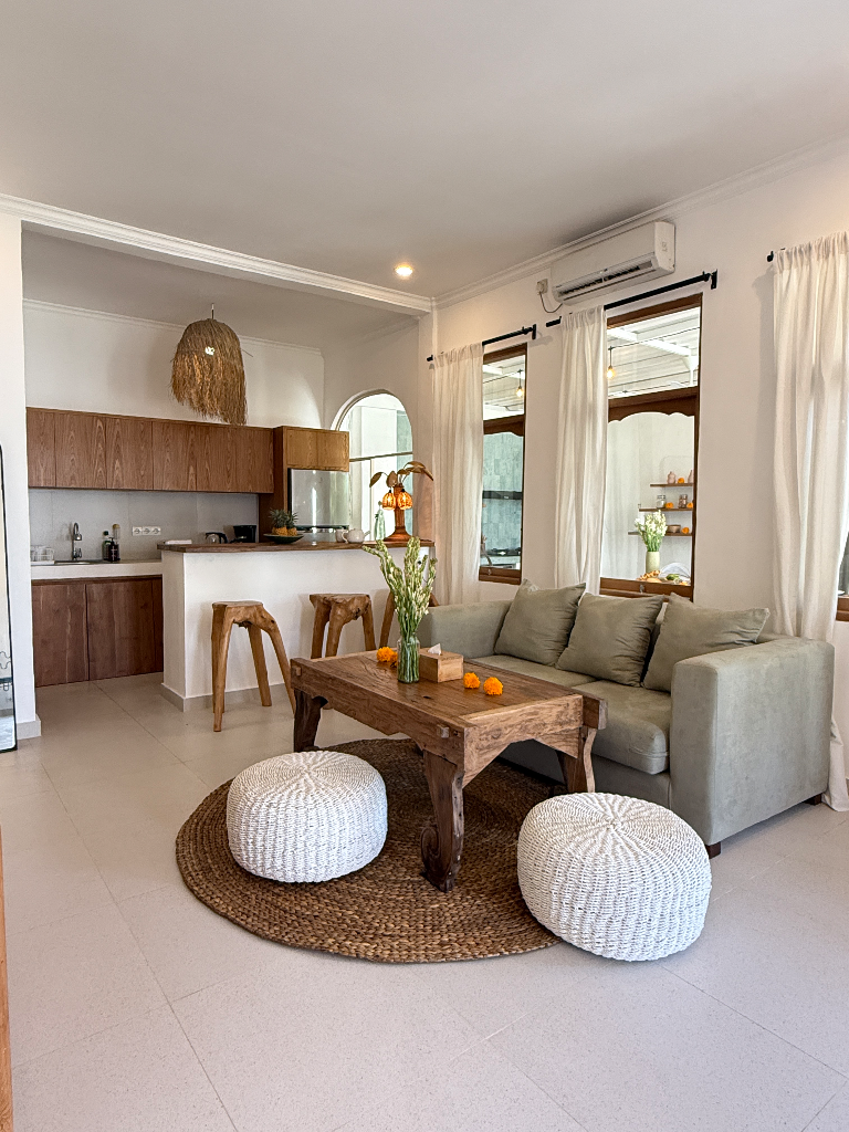 Beautiful 3-bedroom Villa for Rent — Bidadari, Seminyak, 3-bed villa for rent in Seminyak – photo 12 of 15