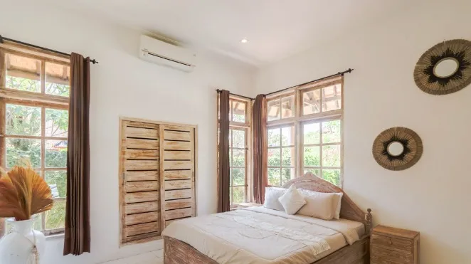 Villa Rental Sanur Bali - Charming 3BR Close to Sunrise Beach, 3-bed villa for rent in Sanur – photo 9 of 15