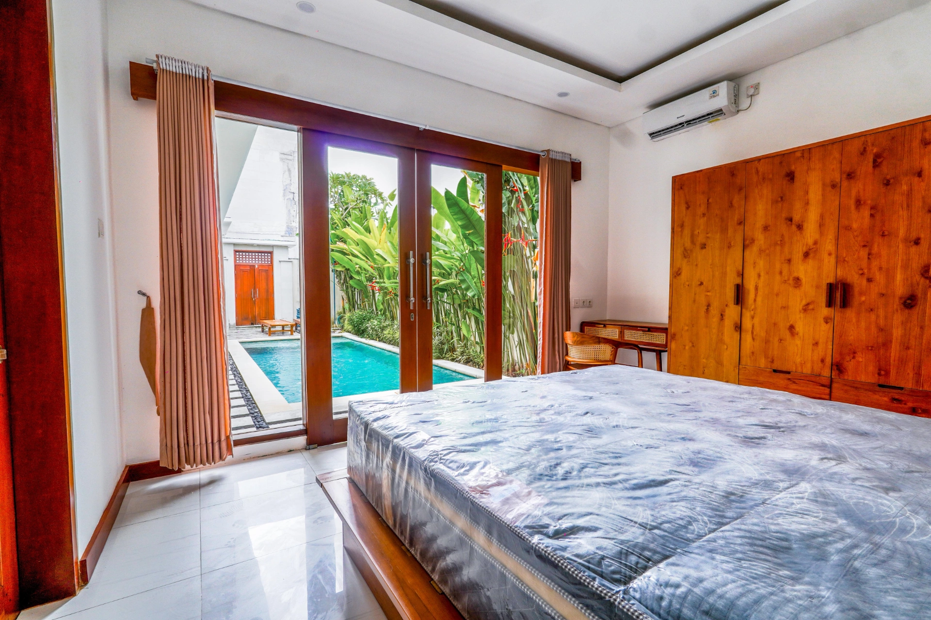 3BR Villa Umalas Bumbak, 3-bed villa for rent in Canggu – photo 4 of 15