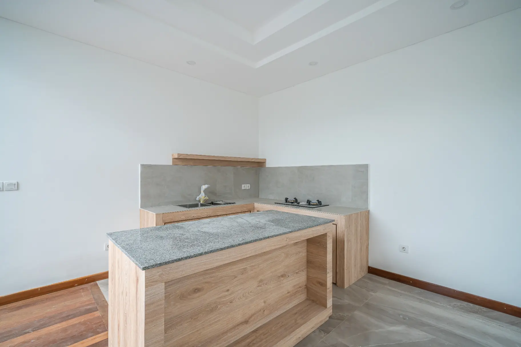 Villa Kedampang - Brand New 2 Bedroom Villa - Unfurnished!!, 2-bed villa for rent in Seminyak – photo 10 of 15