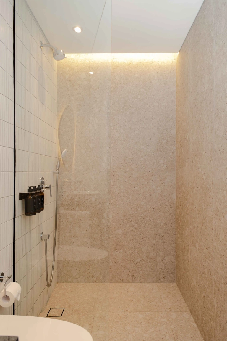 Eco-Conscious Suite w/ Smart TV and Equipped Kitchen, 1-bed villa for rent in Tabanan – photo 11 of 15
