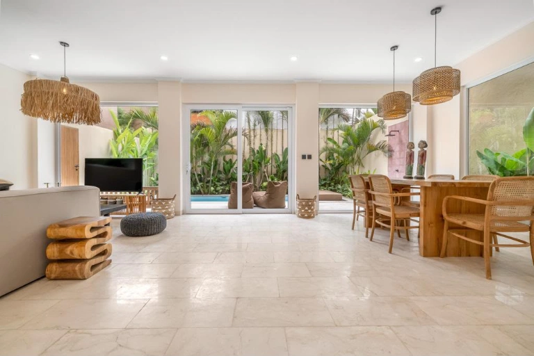 Mediterranean 2BR Villa w/ Private Pool and Backyard, 2-bed villa for rent in Pererenan – photo 7 of 15